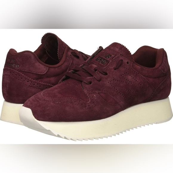 New Balance WL520 Platform Sneakers - Picture 1 of 10